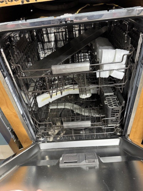 ZDT915SPJSS : Monogram Dishwasher